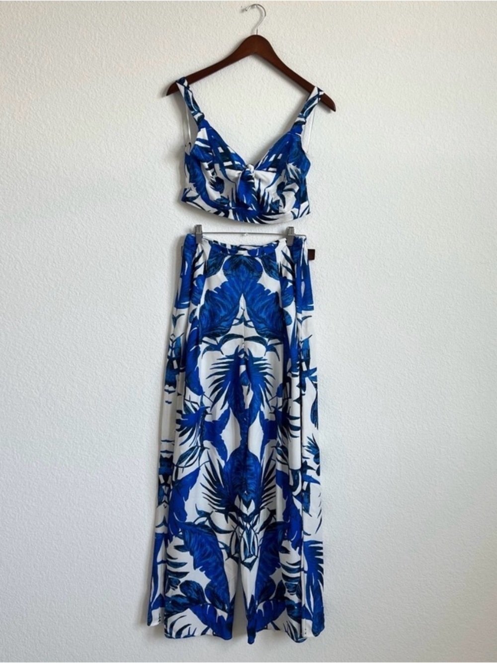 Fashion Nova Blue & White Tropical Print Set